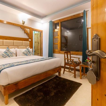 Golden Oak Bed & Breakfast Shimla Ngoại thất bức ảnh